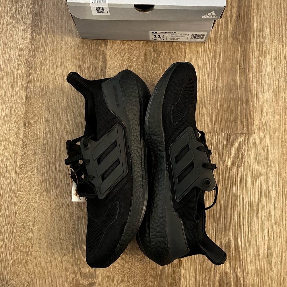 Adidas Ultraboost 22